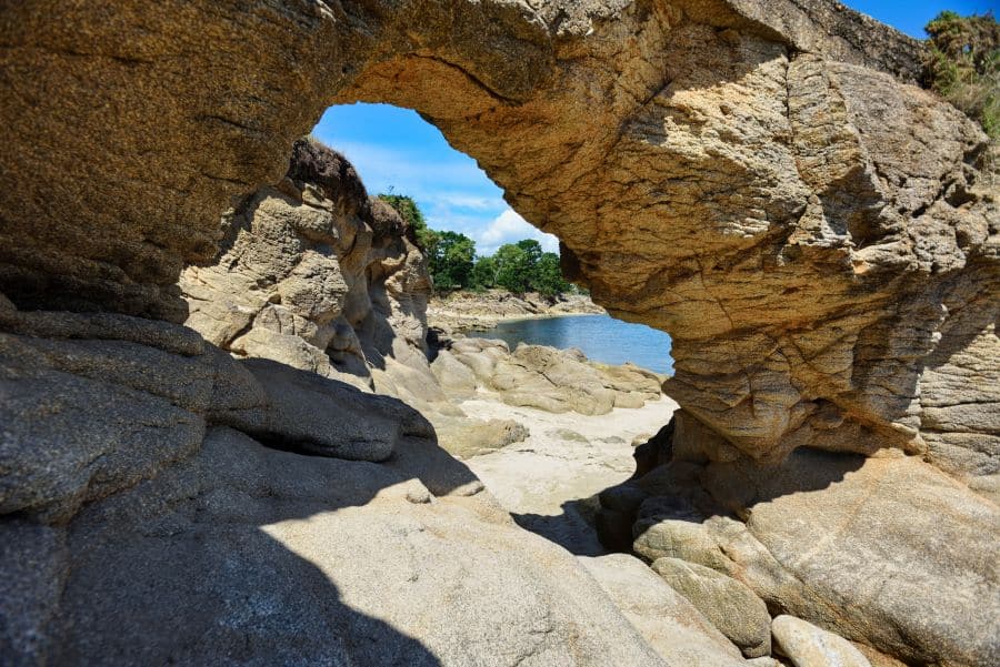 la roche percée fouesnant